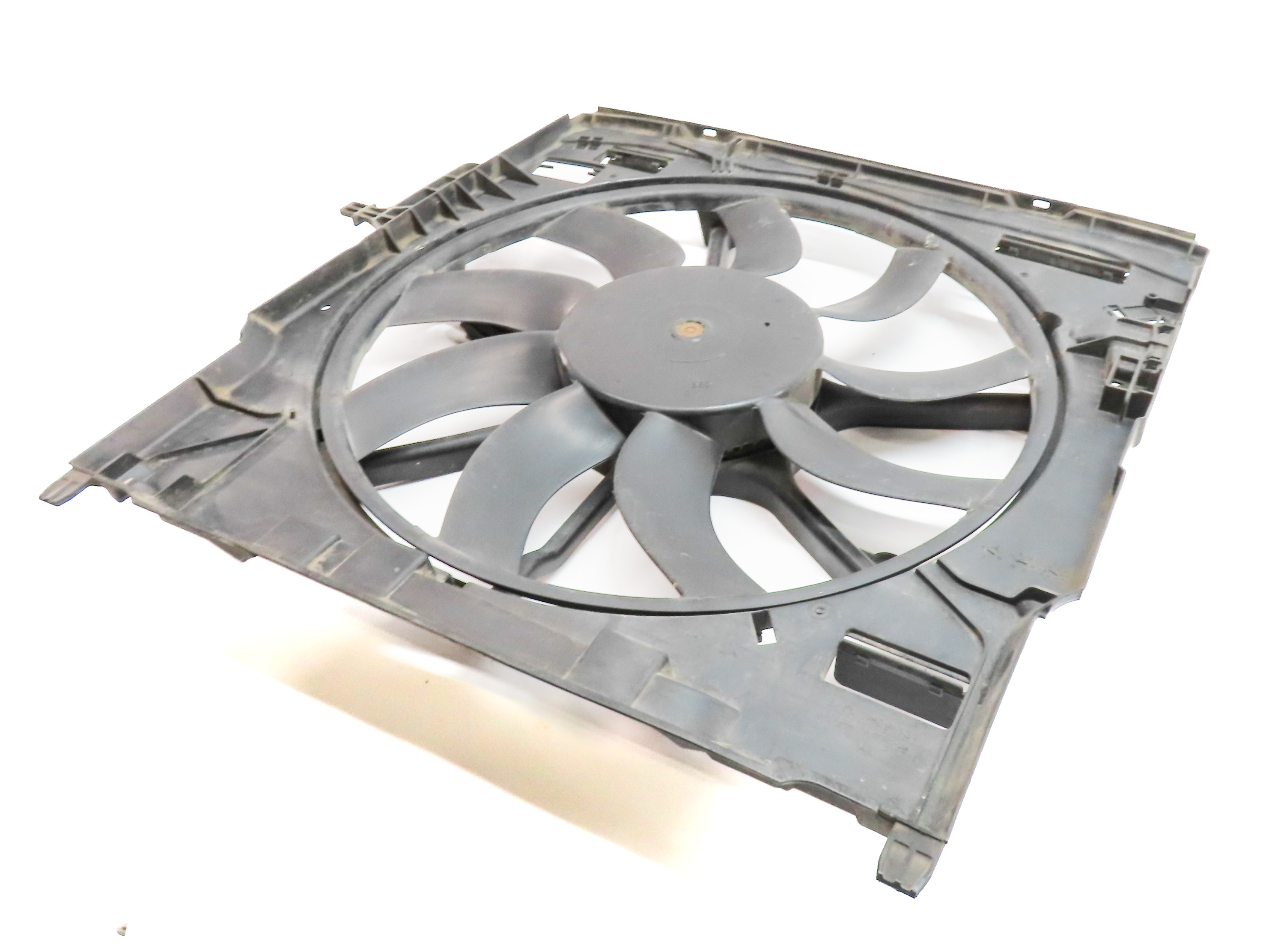 2014-2019 BMW X5 X6 (F15 F16) 2.0L / 3.0L / 3.0D 850 WATT RADIATOR COOLING FAN — exact item pictured